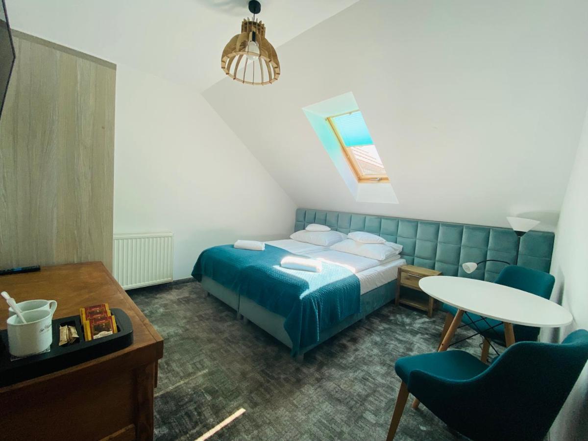 Mikolajek Hotel Jaroslawiec Luaran gambar